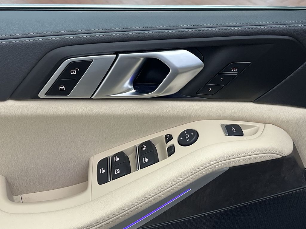 Thumbnail: 2022 BMW X5 - 13