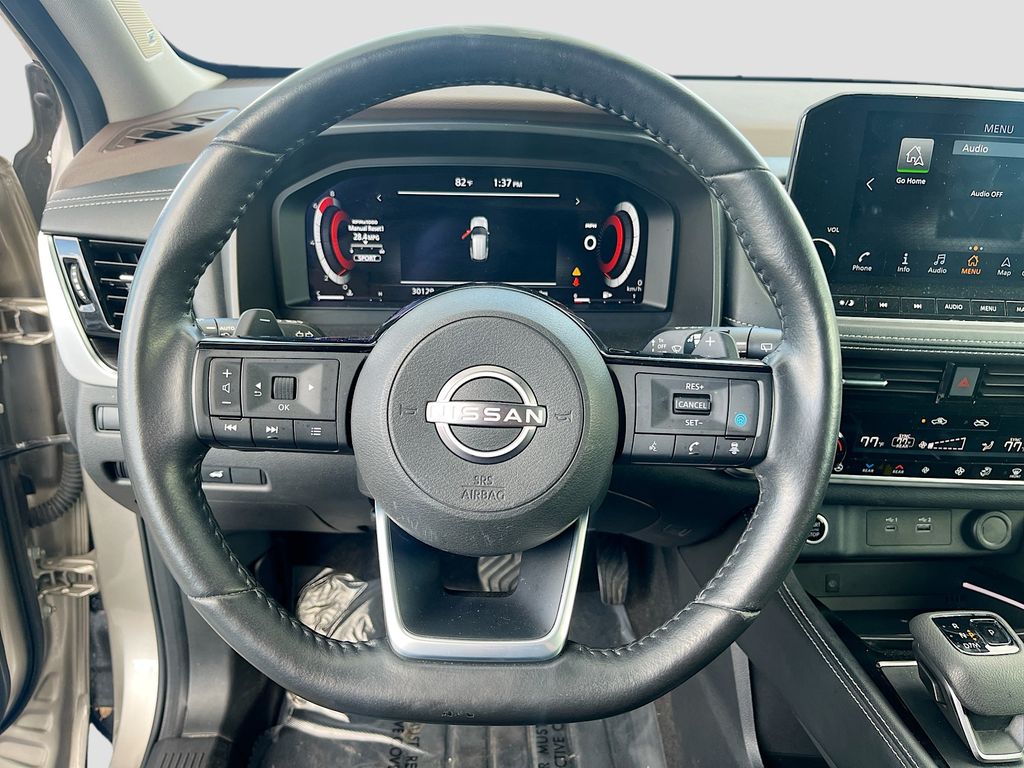 2023 Nissan Rogue Platinum - 10