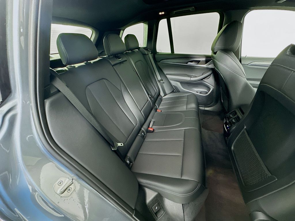 Thumbnail: 2024 BMW X3 - 28