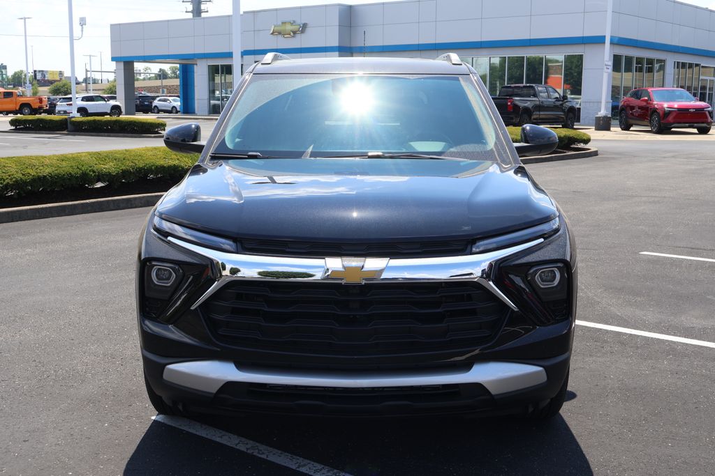 Thumbnail: 2026 Chevrolet TrailBlazer - 2
