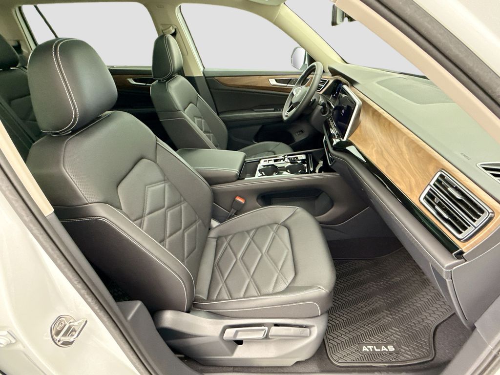 Thumbnail: 2026 Volkswagen Atlas - 18