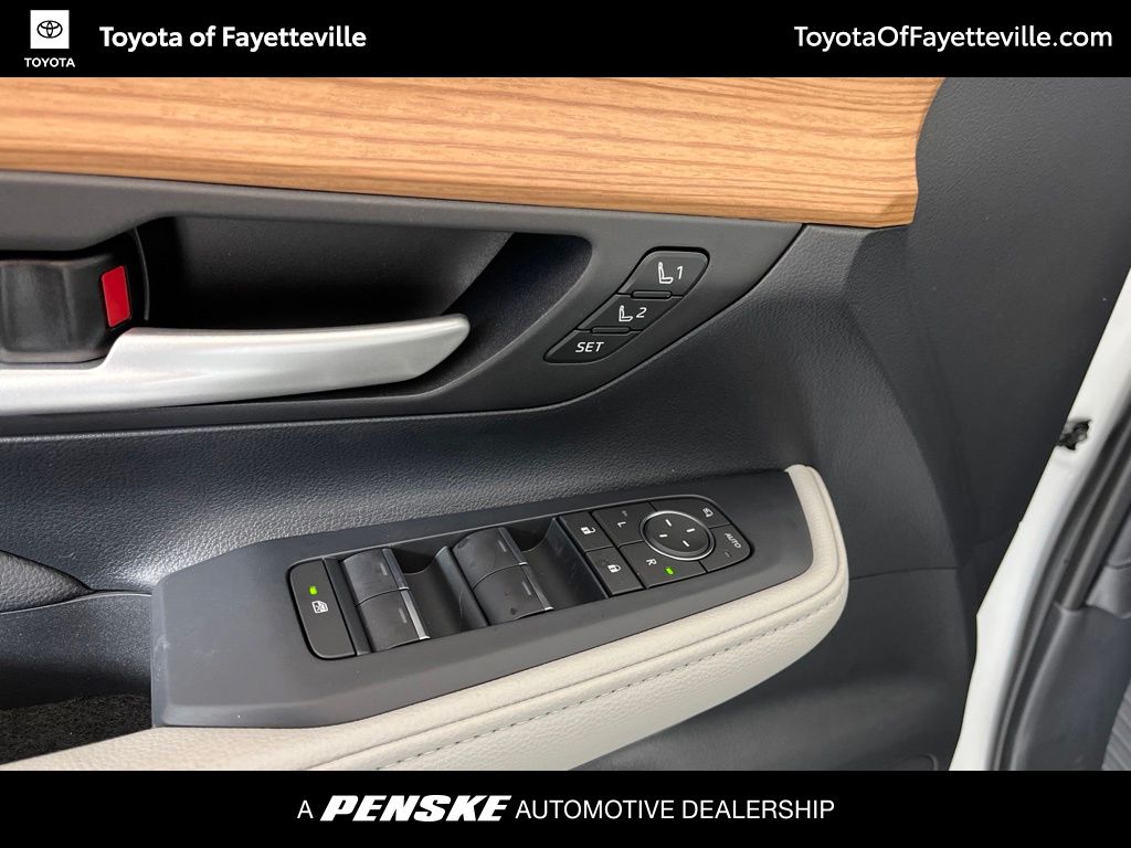 Thumbnail: 2026 Toyota Grand Highlander - 31