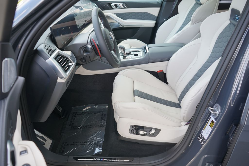 2025 BMW X5 M Competition 11