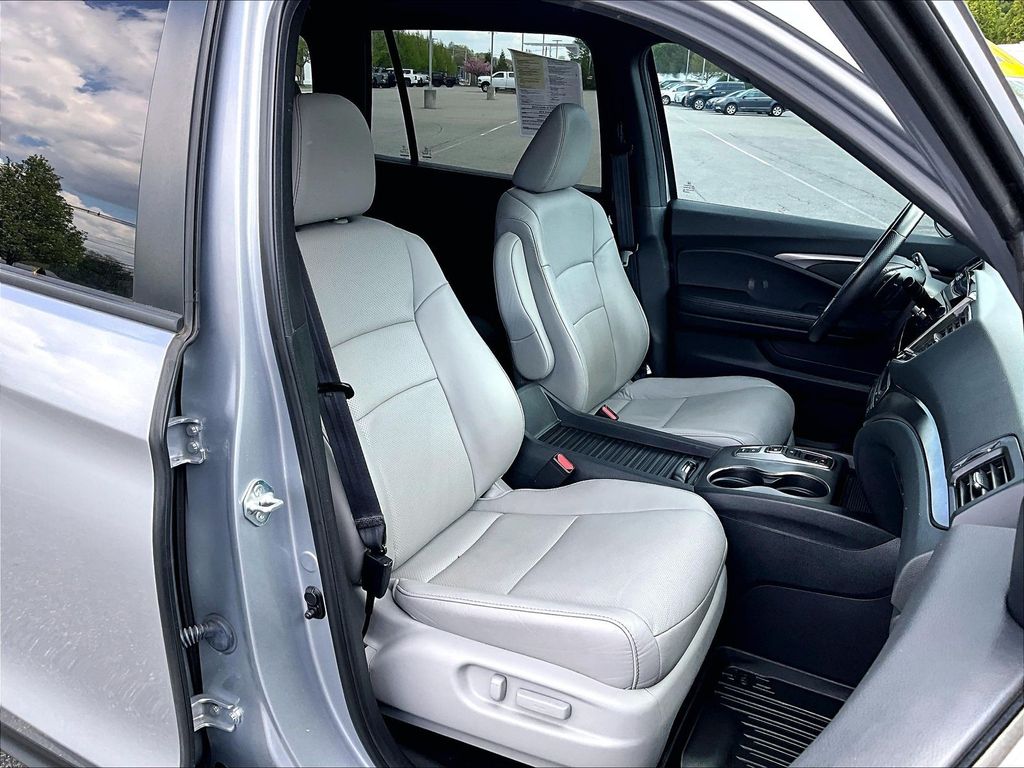 2023 Honda Passport — photo 11