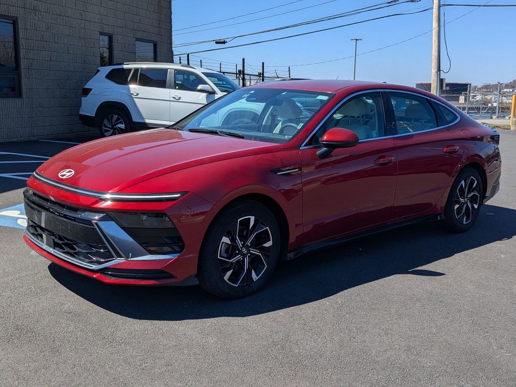 Ultimate red 2025 Hyundai Sonata SEL FWD Sedan Front-Wheel Drive 8-Speed Automatic