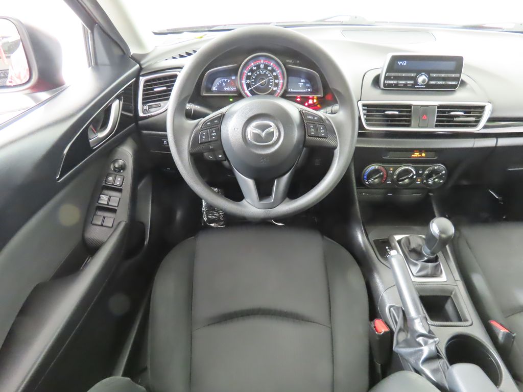 2014 Mazda Mazda3 i Sport 11