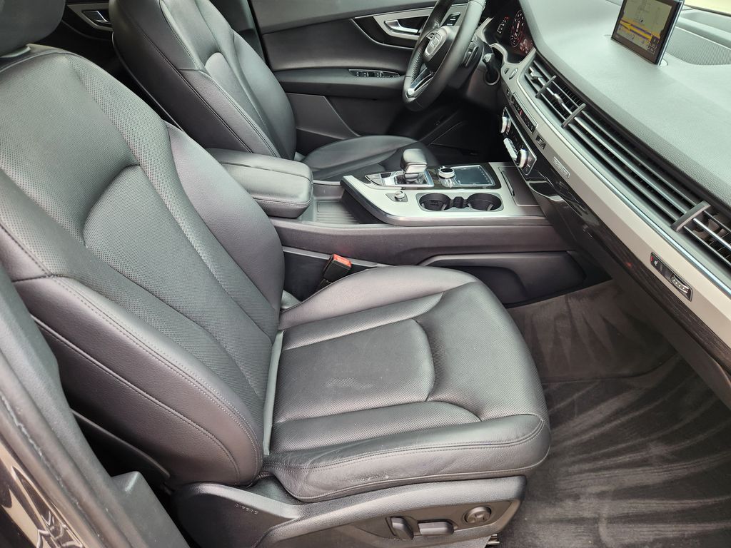 2017 Audi Q7 3.0 TDI Premium Plus Gray at Toyota of Victoria