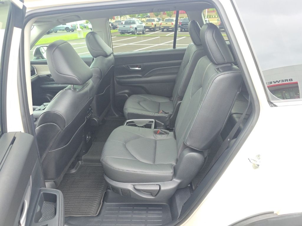 Used 2024 Toyota Grand Highlander SUV