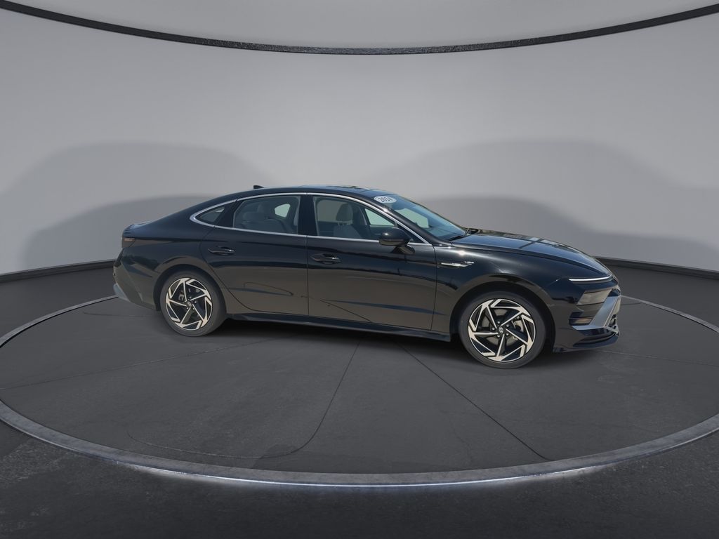 Thumbnail: 2024 Hyundai Sonata - 2