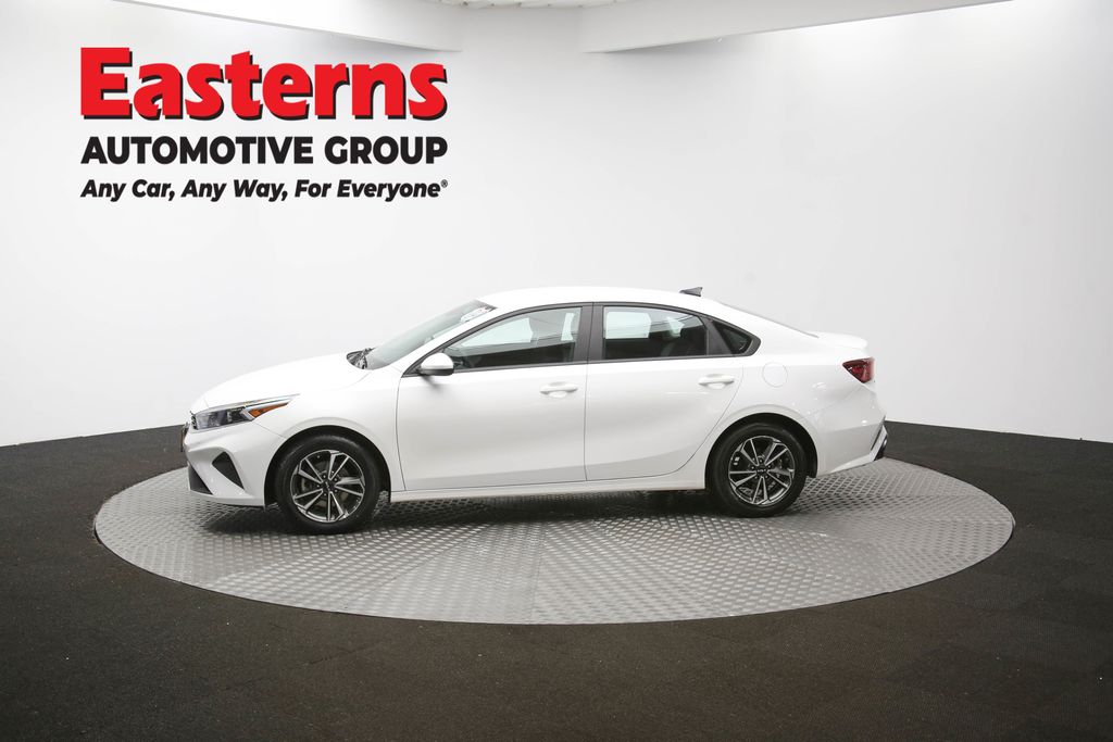 Used 2023 White Kia LXS image 58