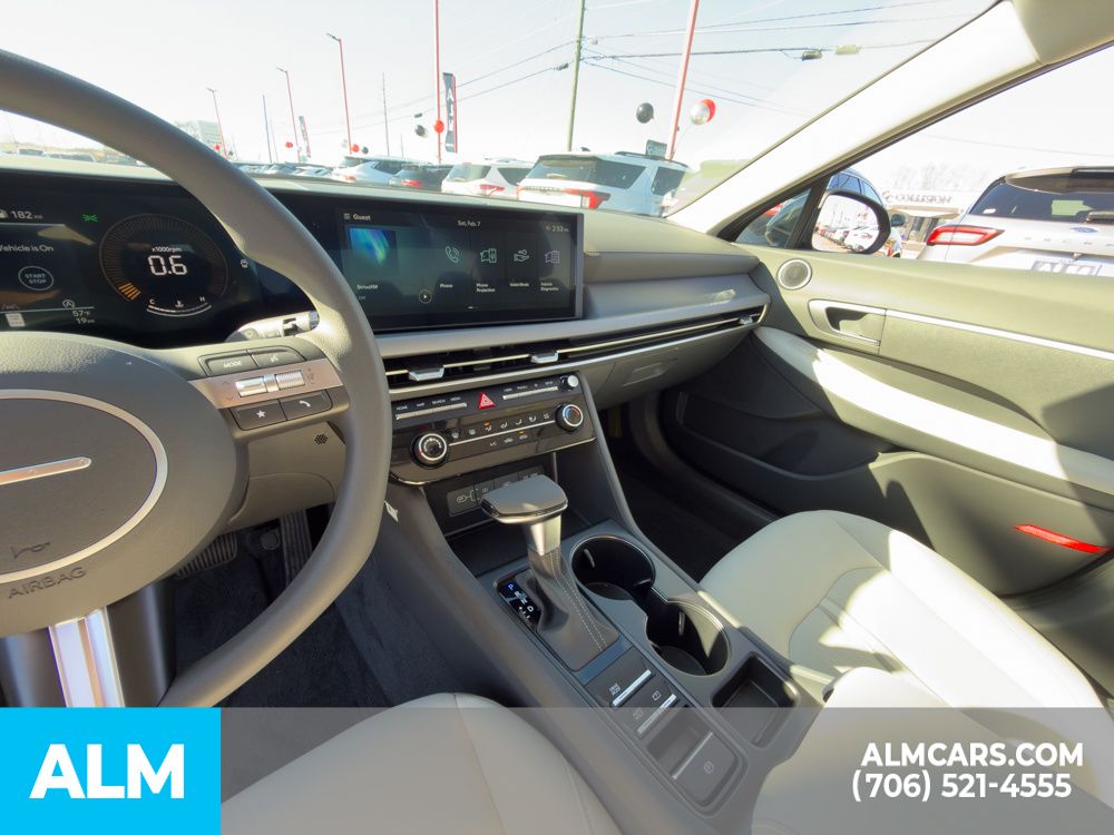 Certified Used 2025 Black Hyundai SE image 26