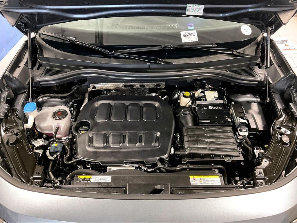 2025 Volkswagen Tiguan — photo 30