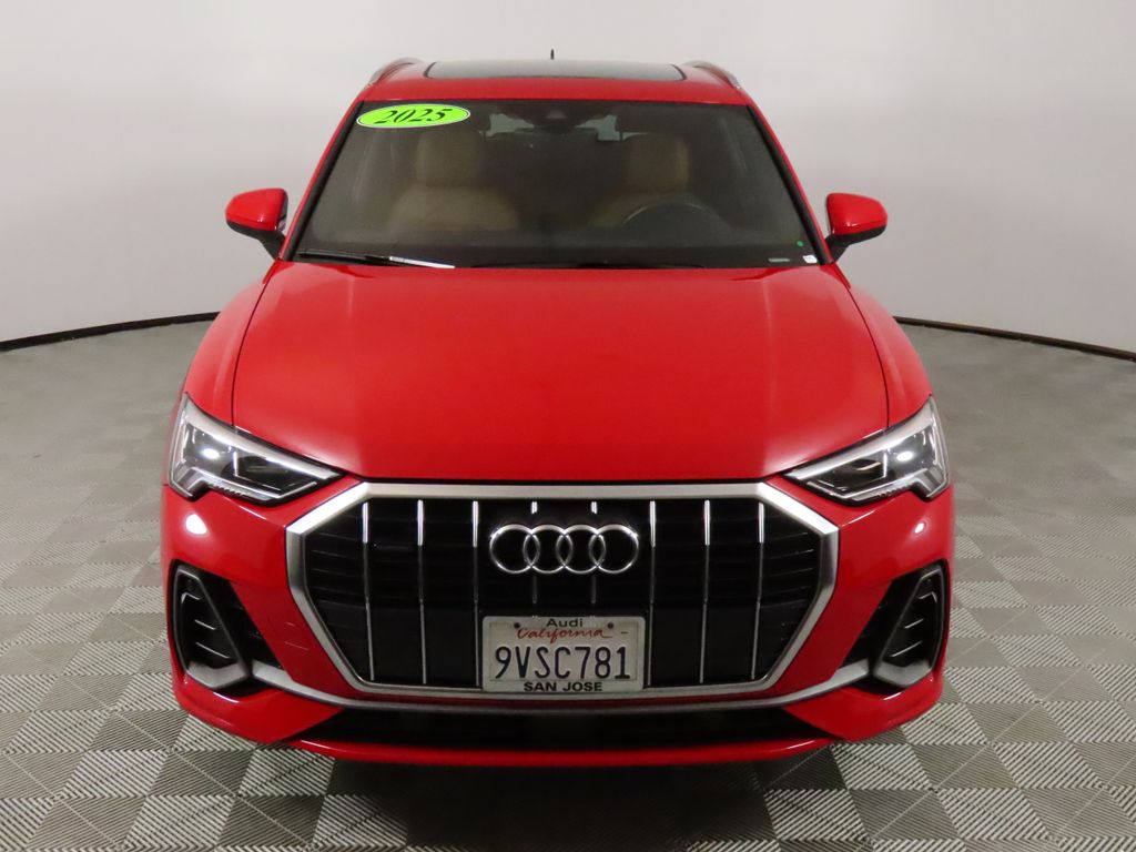 Thumbnail: 2025 Audi Q3 - 8