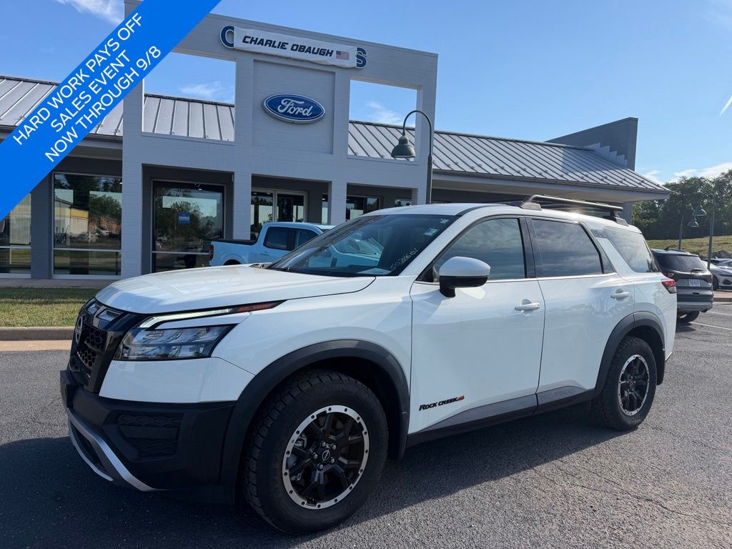 Glacier White 2024 Nissan Pathfinder SUV / Crossover All-Wheel Drive 9-Speed Automatic
