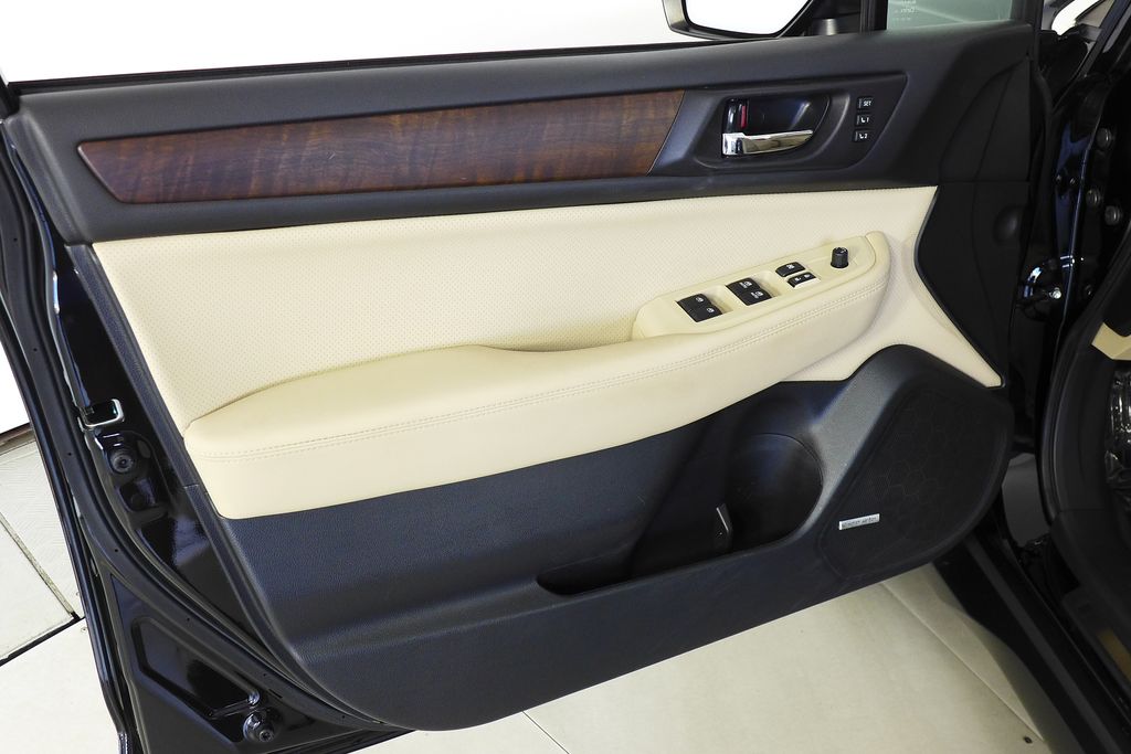 Thumbnail: 2017 Subaru Outback - 11