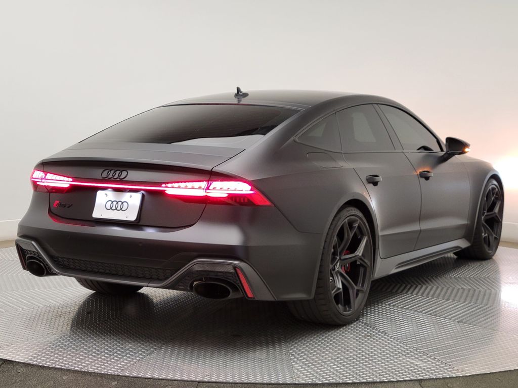 Thumbnail: 2024 Audi RS 7 - 5