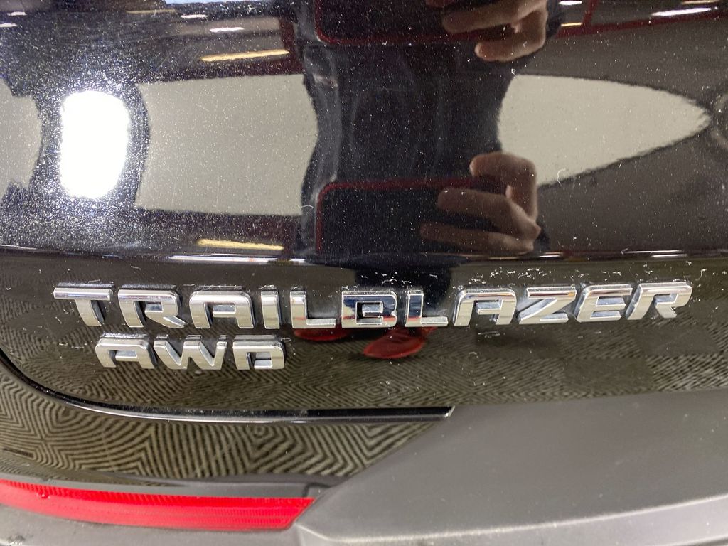 2023 Chevrolet TrailBlazer LS 29