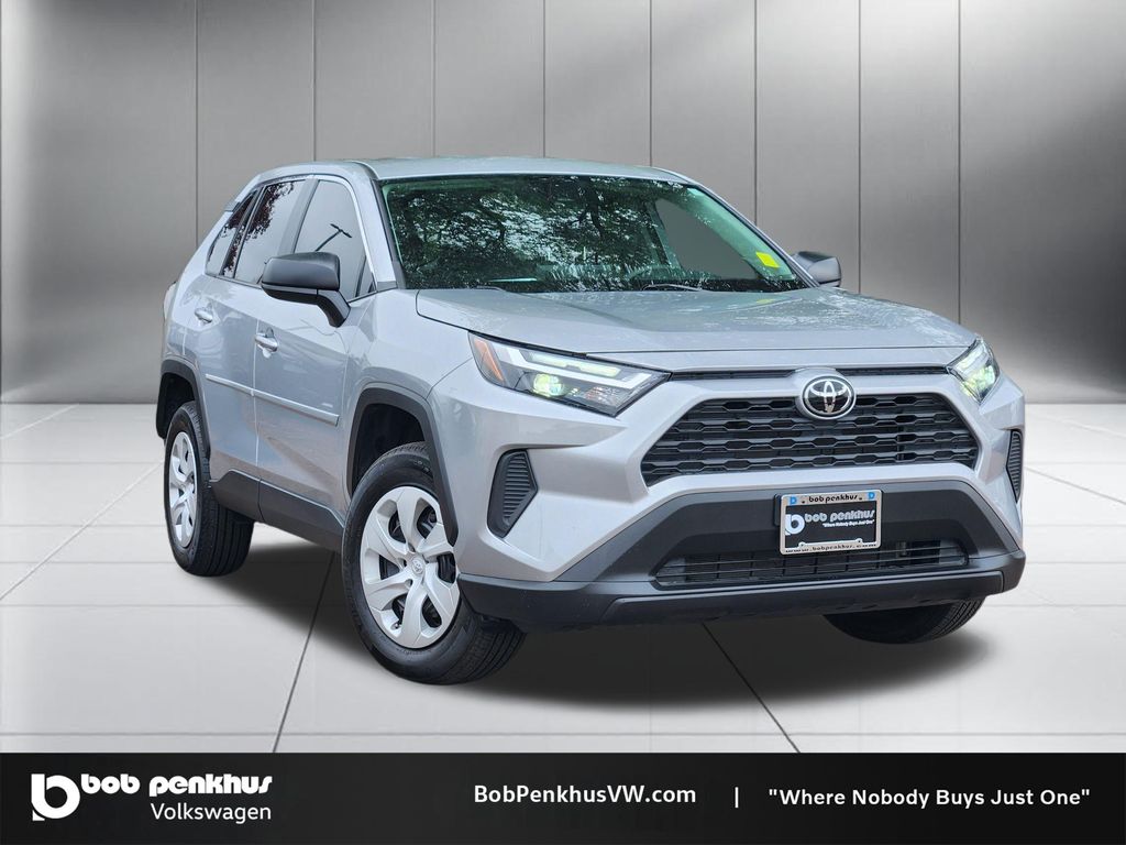 2024 Toyota RAV4 LE