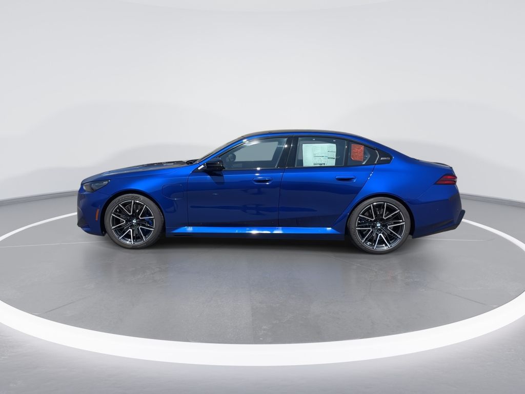 Thumbnail: 2026 BMW M5 - 5