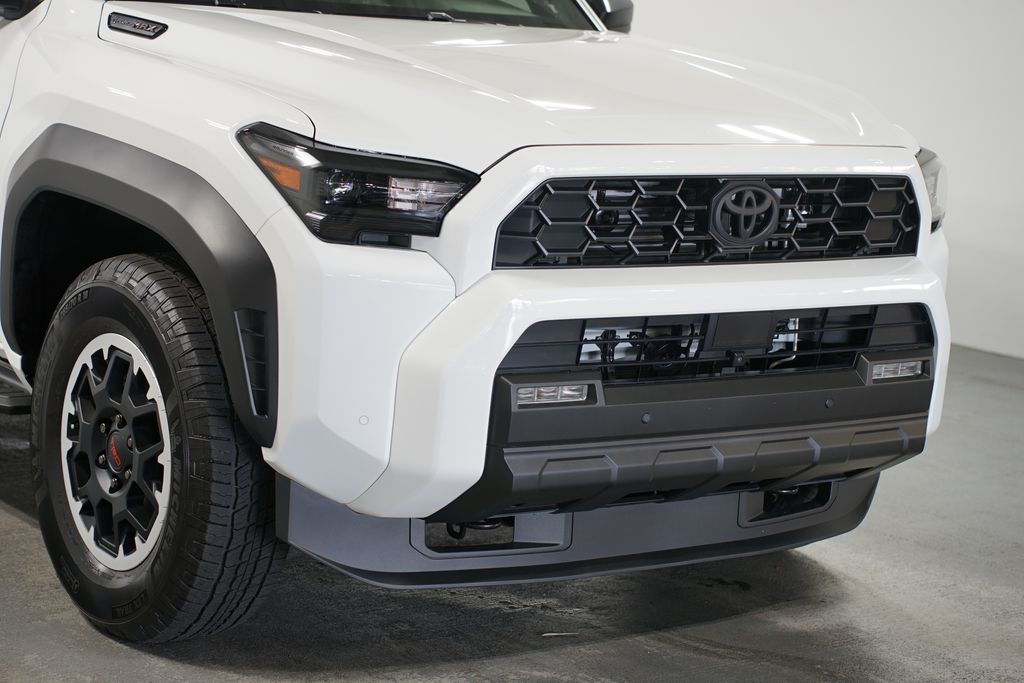 Thumbnail: 2025 Toyota 4Runner - 4