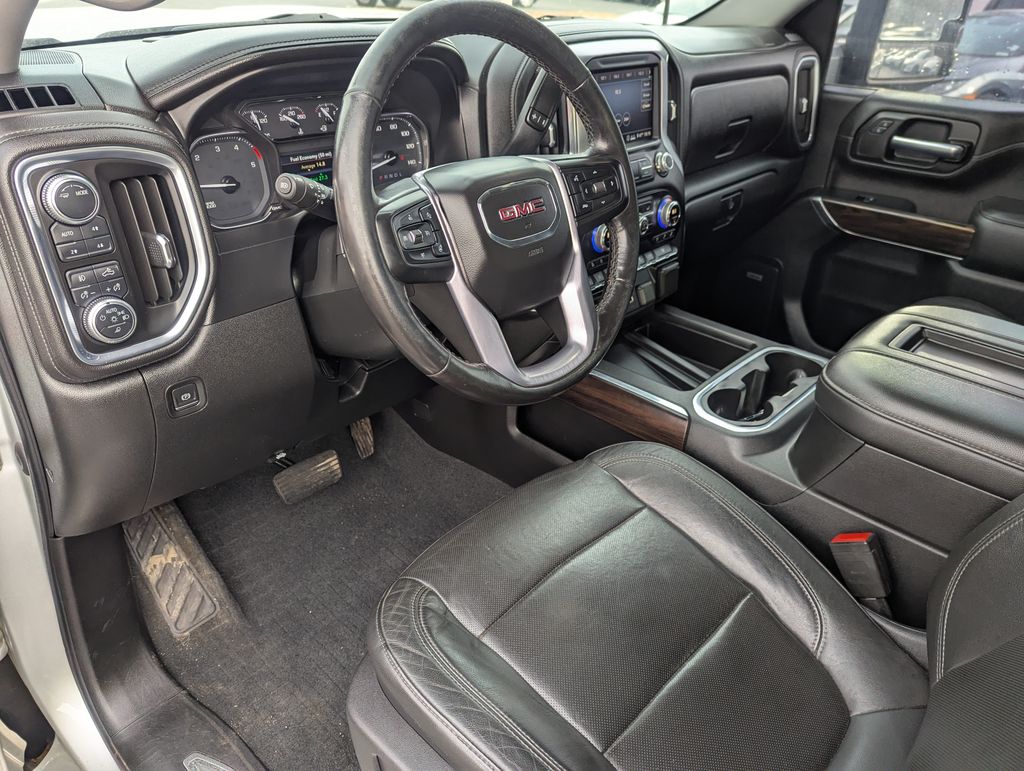 2020 GMC Sierra 2500HD SLT 25