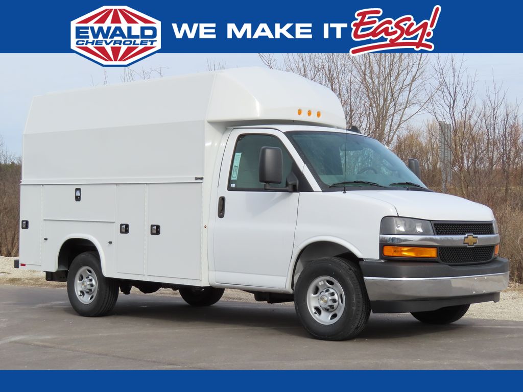 2026 Chevrolet Express 3500 Work Van 