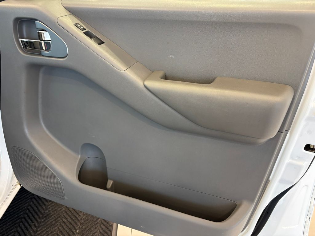 2013 Nissan Frontier SV