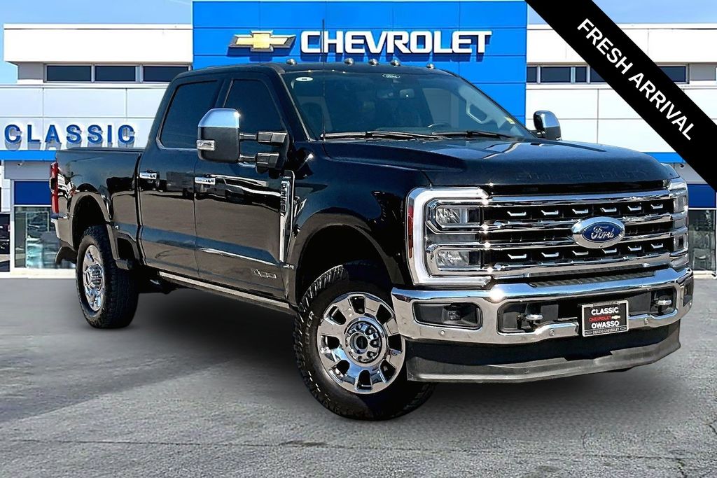 Black Metallic 2024 Ford F-350 Super Duty Pickup Truck Four-Wheel Drive Automatic