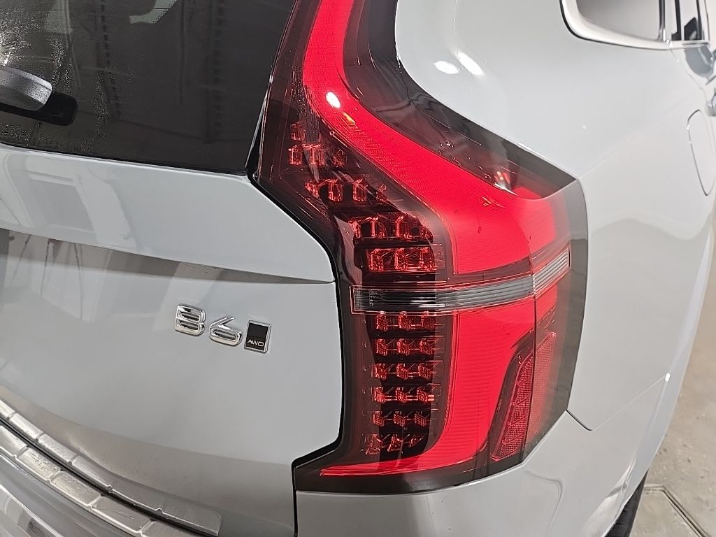 New 2026 Gray Volvo B6 Plus 7-Seater image 9