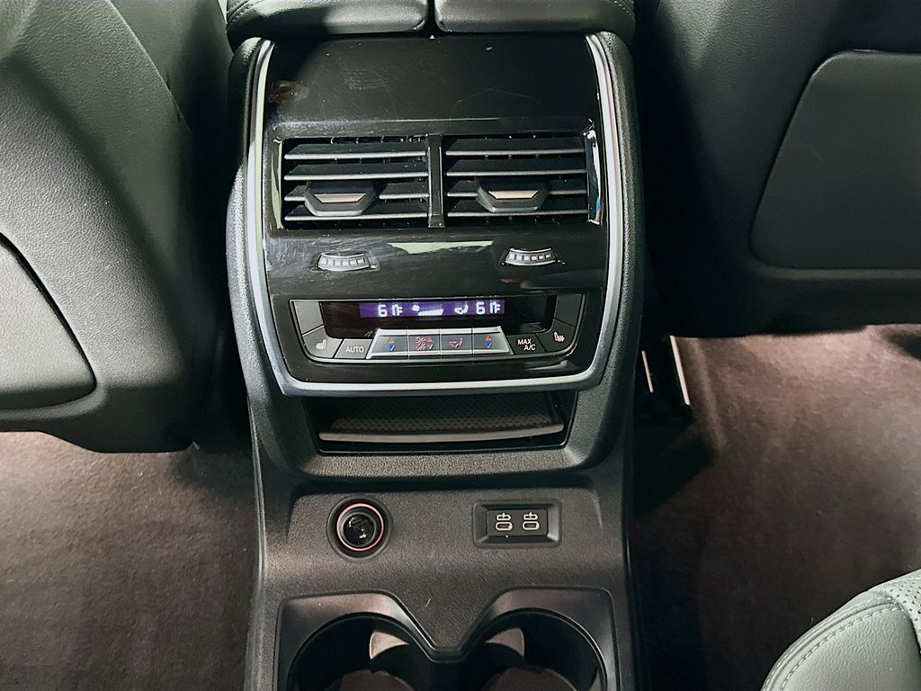Thumbnail: 2023 BMW X7 - 26