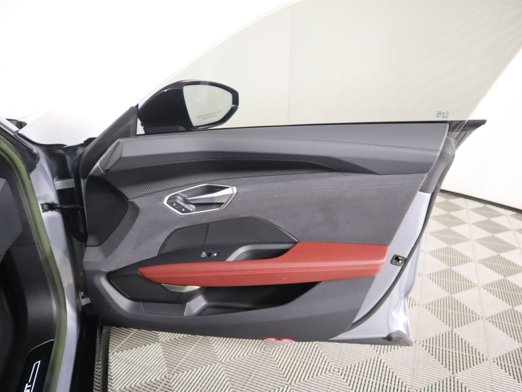 Thumbnail: 2023 Audi e-tron GT - 25