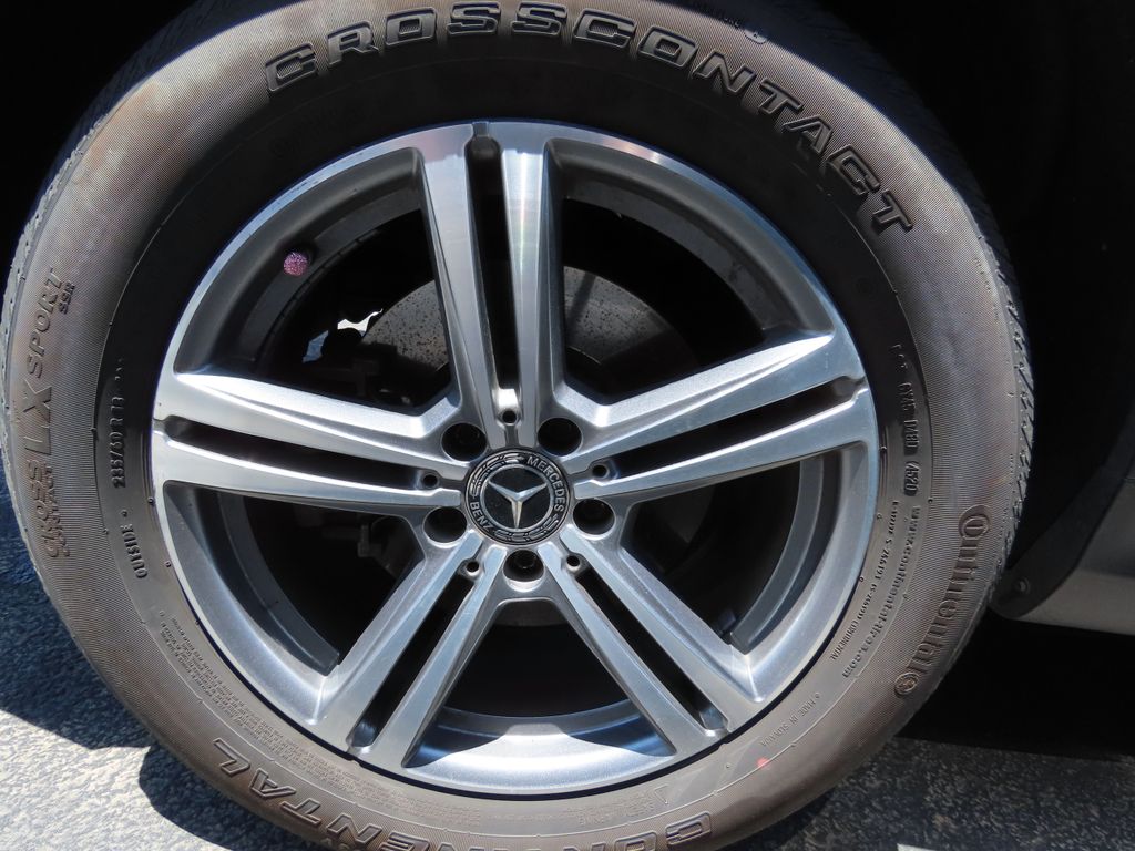 2021 Mercedes-Benz GLC 300 17