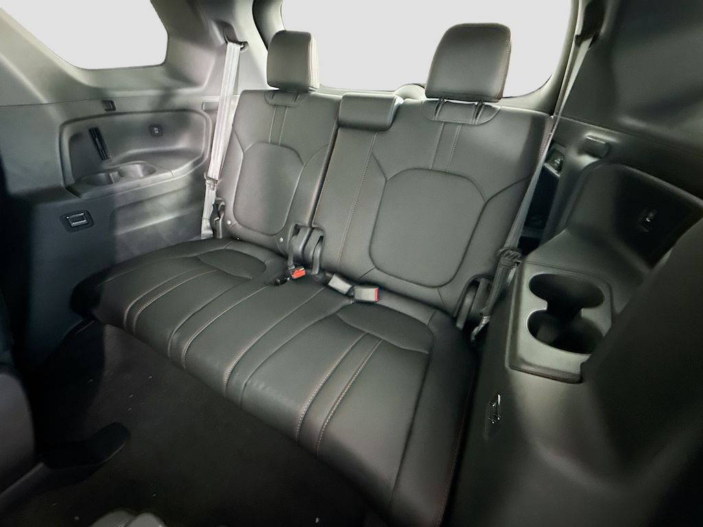 Thumbnail: 2026 Honda Pilot - 23