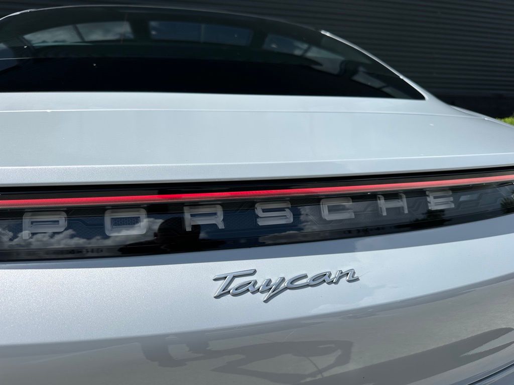 Thumbnail: 2024 Porsche Taycan - 12
