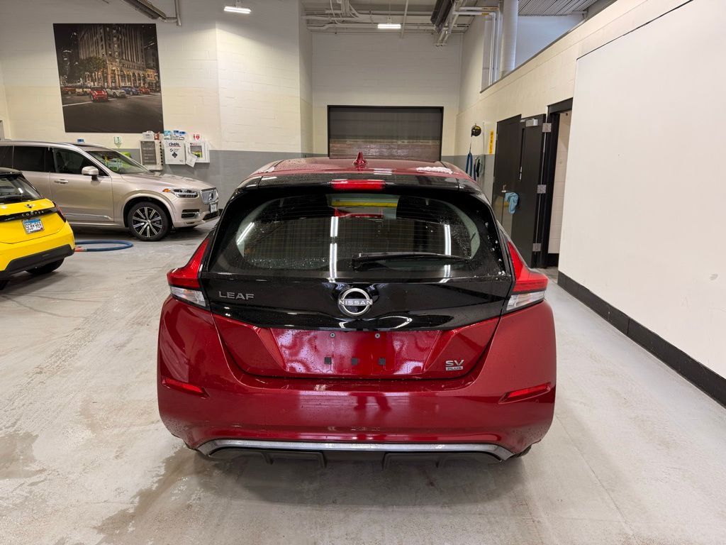 Thumbnail: 2023 Nissan Leaf - 4