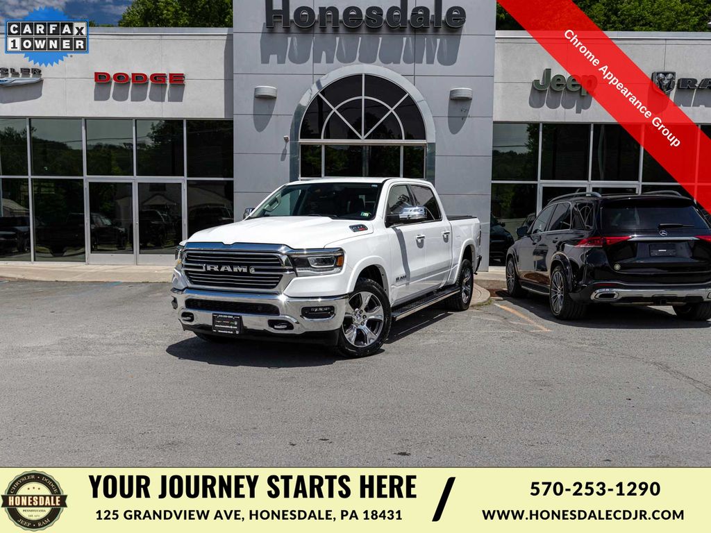 Bright White Clearcoat 2022 RAM 1500 Pickup Truck Four-Wheel Drive 8-Speed Automatic