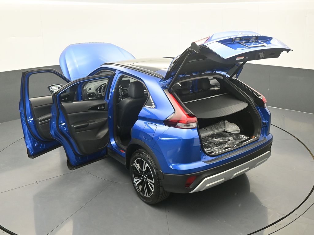 New 2026 Blue Metallic Mitsubishi SE image 70