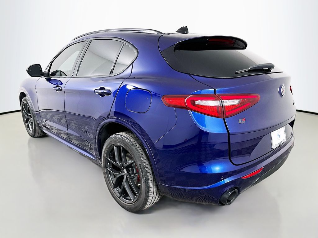 Thumbnail: 2020 Alfa Romeo Stelvio - 7