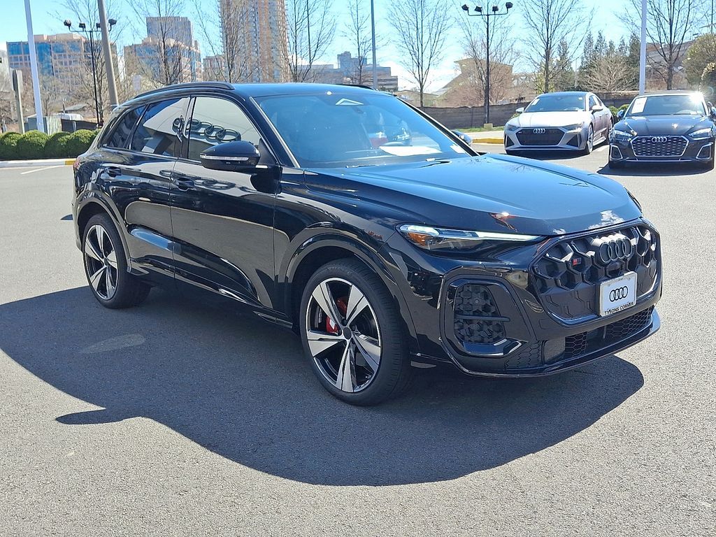 Thumbnail: 2026 Audi SQ5 - 2