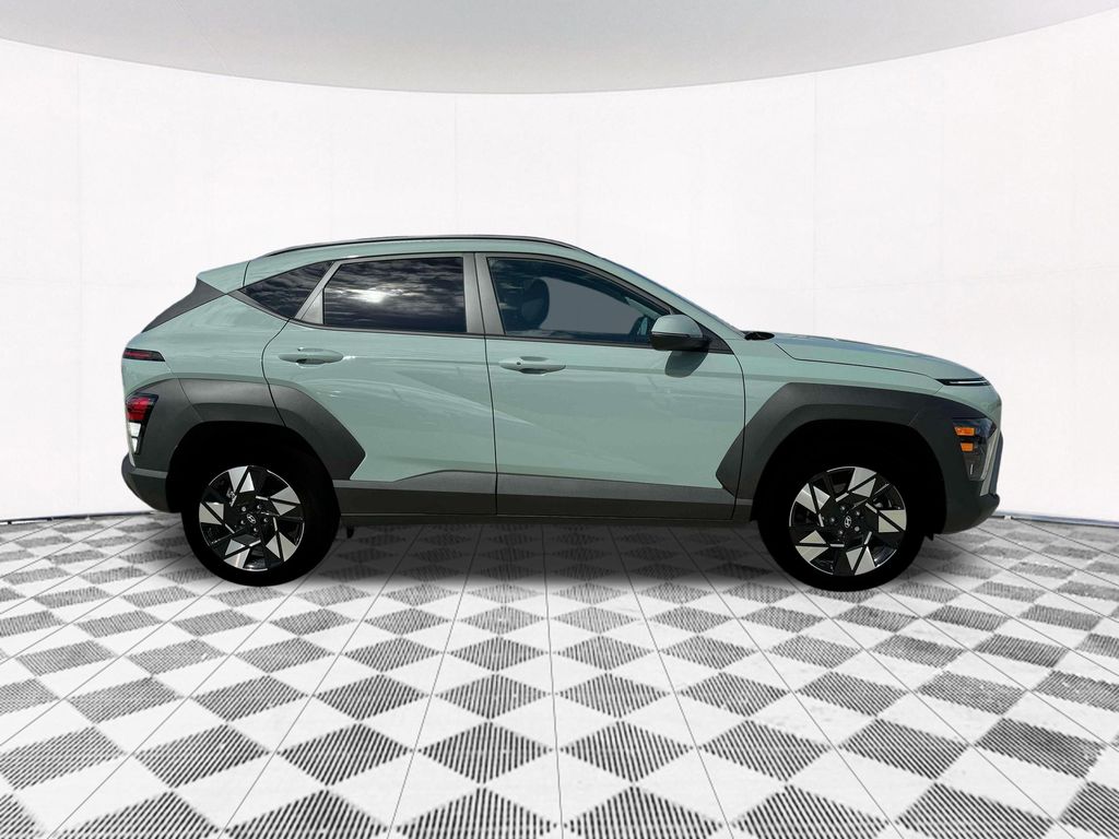 2025 Hyundai Kona SEL 9