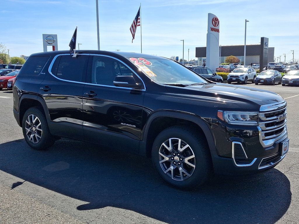 Thumbnail: 2023 GMC Acadia - 3