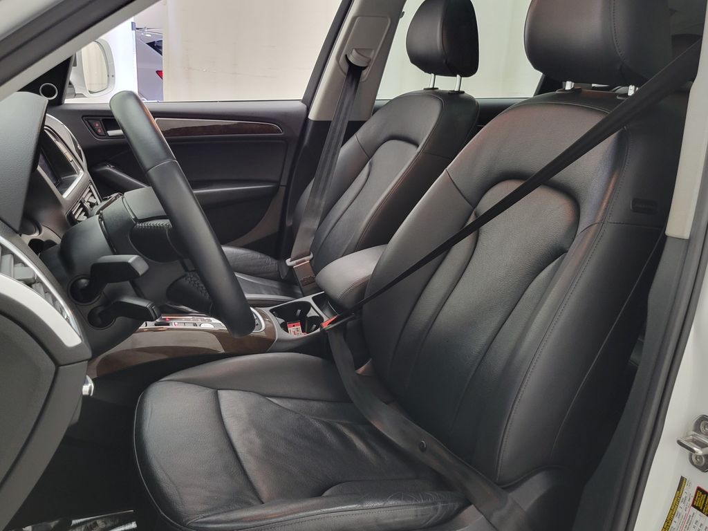 Thumbnail: 2016 Audi Q5 - 23