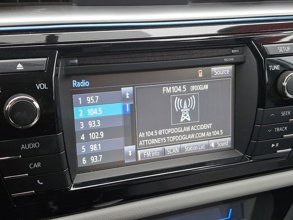 Thumbnail: 2015 Toyota Corolla - 17