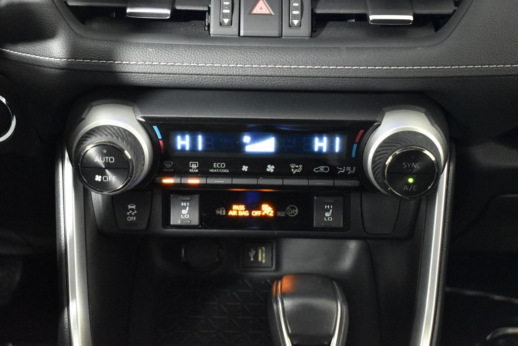 Thumbnail: 2023 Toyota RAV4 - 24