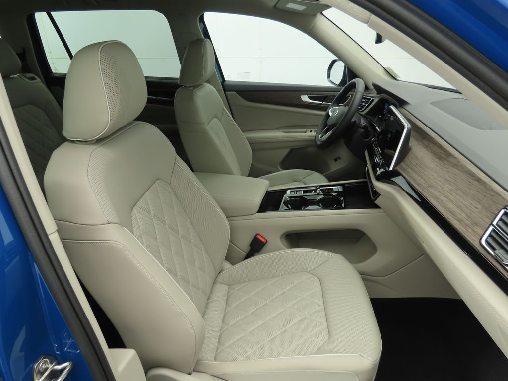 2025 Volkswagen Atlas SEL 22