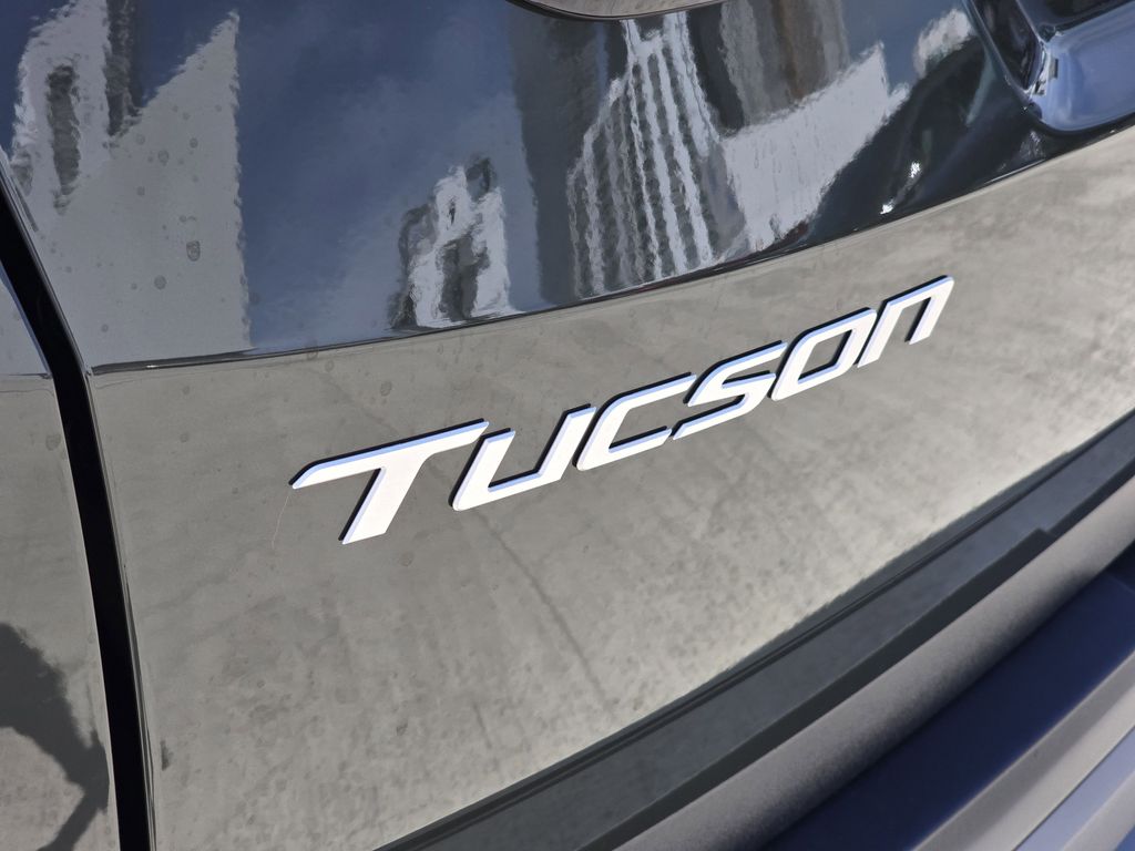 New 2026 Green Hyundai SEL Premium image 6