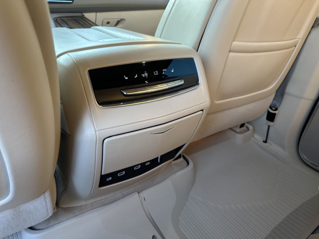 Used Car 2022 Cadillac Escalade  Sport Platinum For Sale Under $90,000 In Austin, Texas