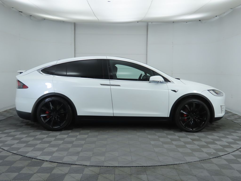 Thumbnail: 2020 Tesla Model X - 4