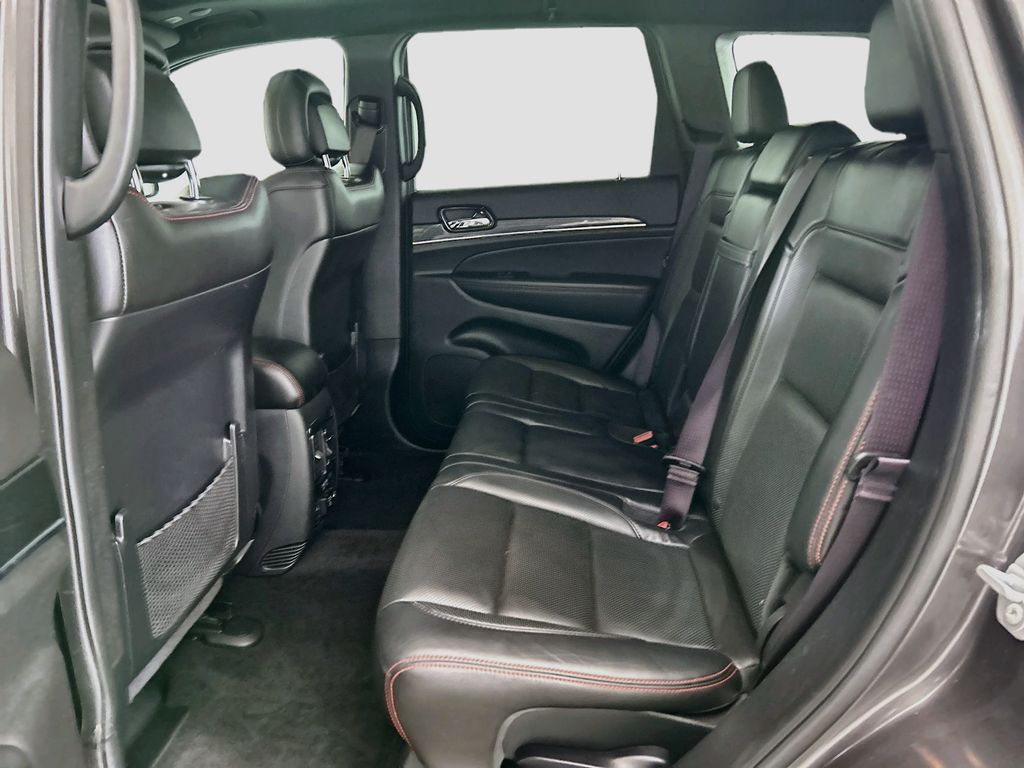 Thumbnail: 2021 Jeep Grand Cherokee - 20