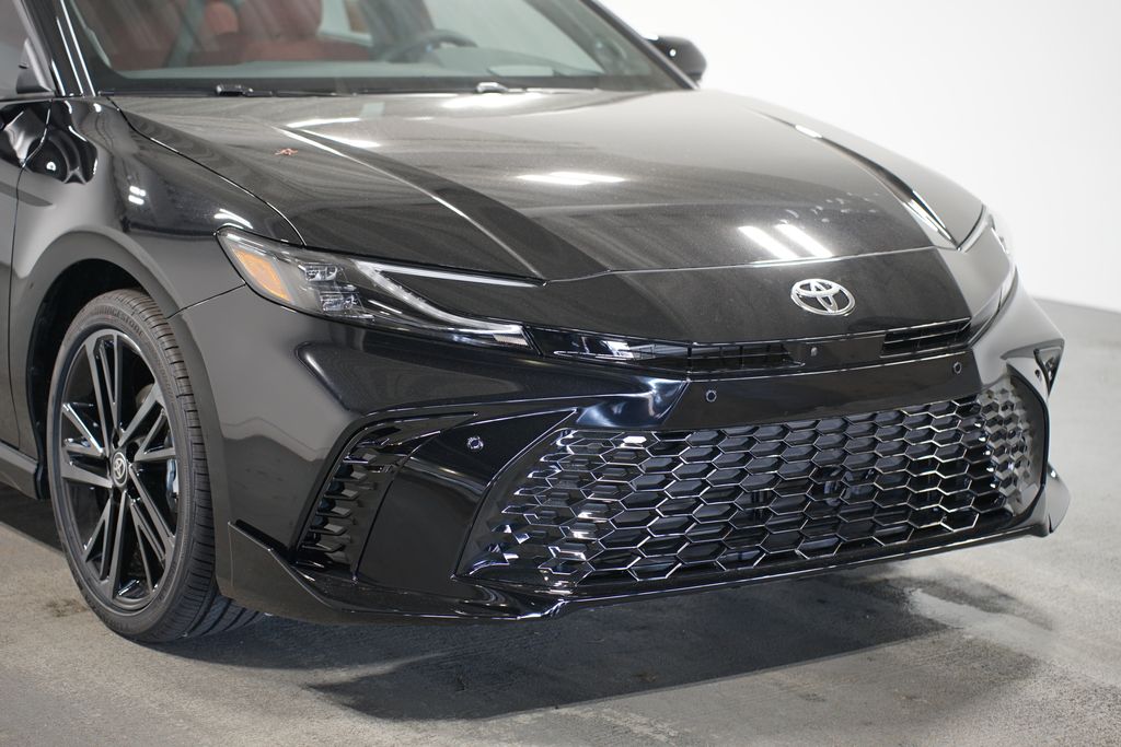 2025 Toyota Camry XSE 4